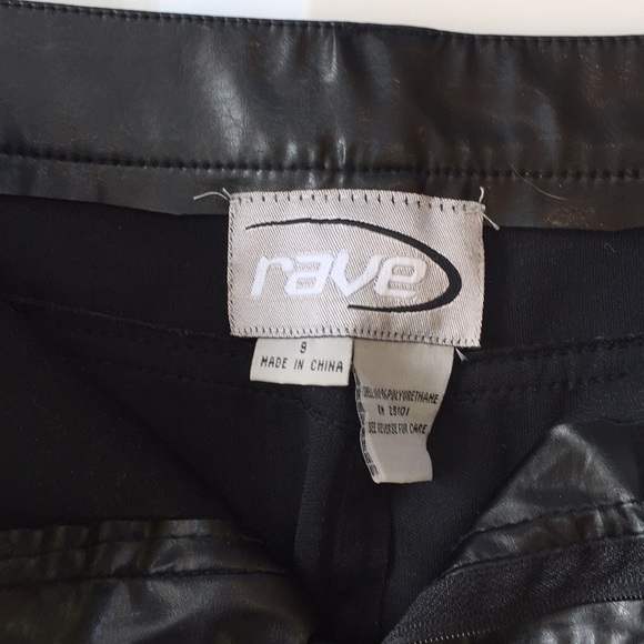 Excellent Condition Pleather Mini Skirt Size 6 - Picture 5 of 5